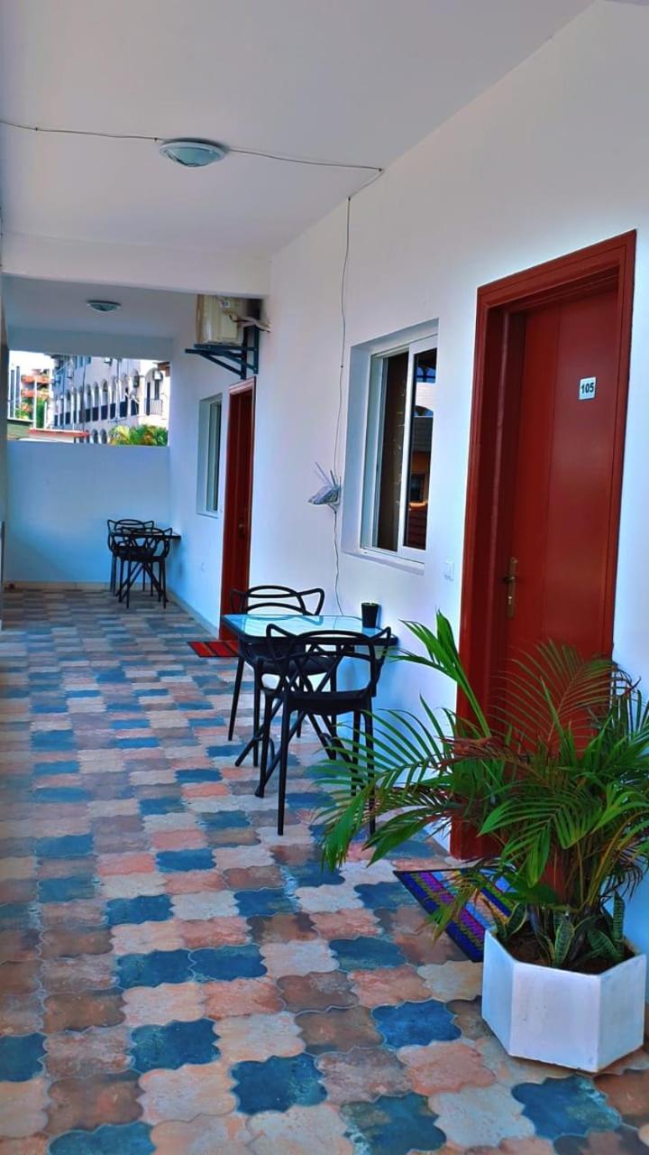 Namaste Hotel & Restaurant Libreville Exterior foto