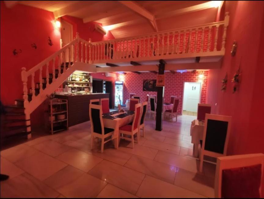 Namaste Hotel & Restaurant Libreville Exterior foto