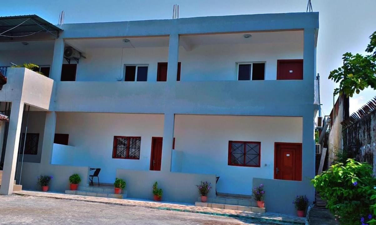 Namaste Hotel & Restaurant Libreville Exterior foto